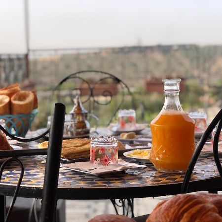 Hôtel Fontaine Campini Fez Esterno foto
