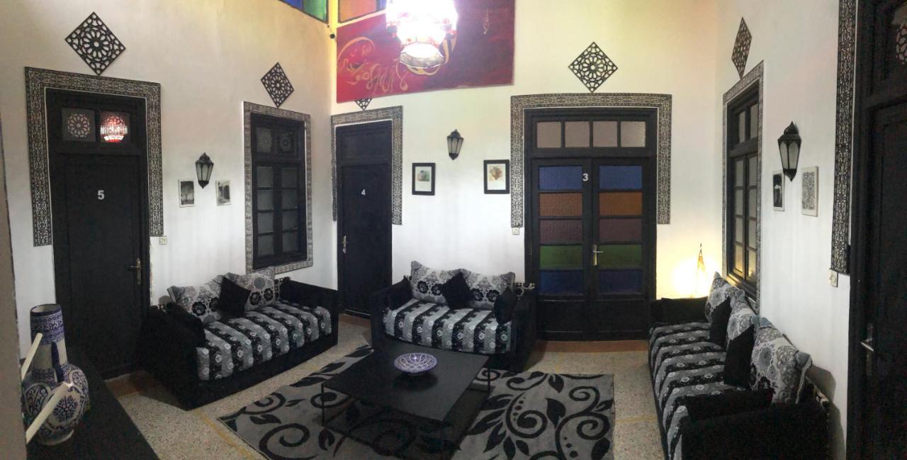 Hôtel Fontaine Campini Fez Esterno foto